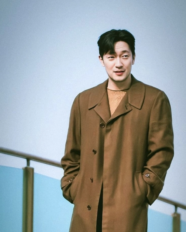 Lỡ hẹn với Can this love be translated?, Son Suk Ku vẫn là cái tên đáng chờ đợi của màn ảnh Hàn năm 2026 - Ảnh 3. Lỡ hẹn với Can this love be translated?, Son Suk Ku vẫn là cái tên đáng chờ đợi của màn ảnh Hàn năm 2026 - Ảnh 3.