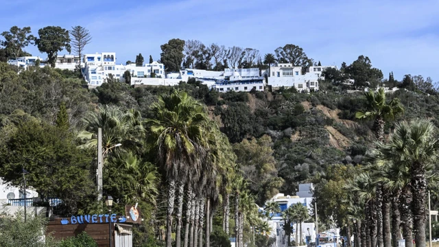 Tunisia's famed blue-and-white village threatened after record rains - Ảnh 1. Tunisia's famed blue-and-white village threatened after record rains - Ảnh 1.