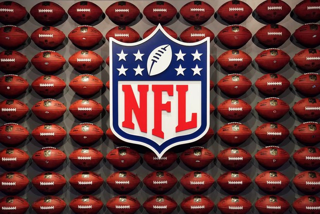 Americans expected to bet $1.76 billion on Super Bowl, AGA says - Ảnh 1.