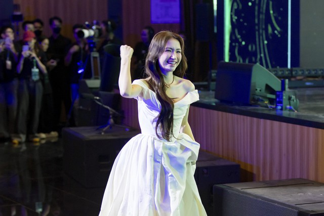 Hòa Minzy, Nguyễn Hùng chiến thắng áp đảo tại Làn sóng xanh- Ảnh 1.