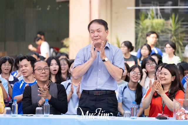 Trường THPT Nguyễn Hữu Huân lần đầu tổ chức sân chơi tìm kiếm hoa khôi, nam vương- Ảnh 16.