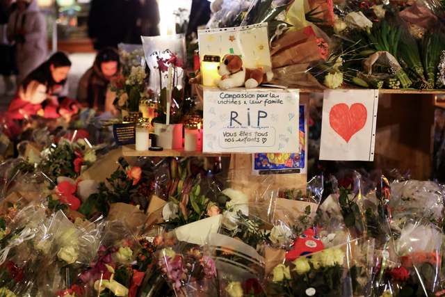 Disbelief as fire exploded inside Swiss bar: 'We thought it was a joke'  - Ảnh 2.