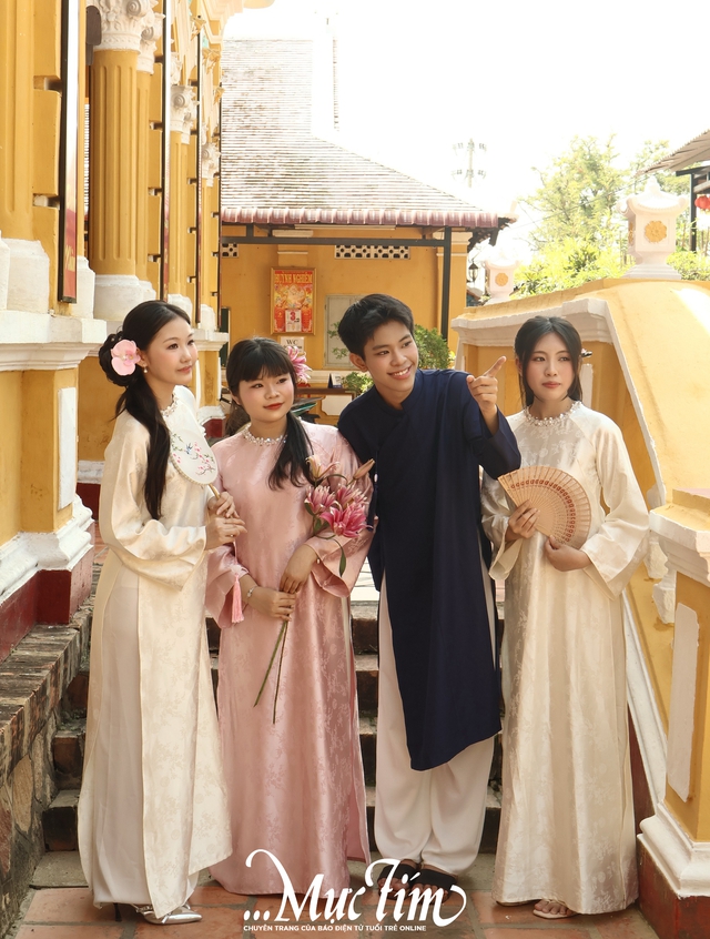 Giới trẻ Cần Thơ xúng xính lên đồ chụp ảnh Tết- Ảnh 7. Giới trẻ Cần Thơ xúng xính lên đồ chụp ảnh Tết- Ảnh 7.