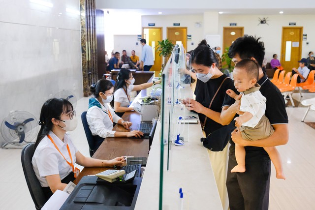 Vietnam plans gradual rollout of universal hospital fee waiver starting 2026 - Ảnh 1. Vietnam plans gradual rollout of universal hospital fee waiver starting 2026 - Ảnh 1.