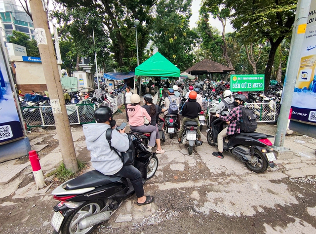Ho Chi Minh City metro line No. 1 allows overnight parking at select stations- Ảnh 3.