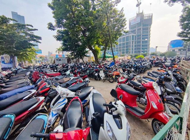 Ho Chi Minh City metro line No. 1 allows overnight parking at select stations- Ảnh 2.