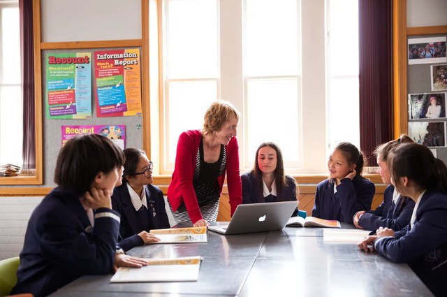 New Zealand offers record number of scholarships for Vietnamese school students- Ảnh 1.