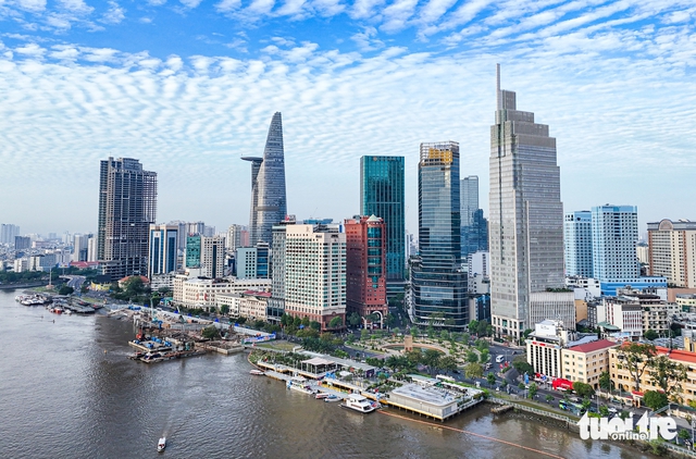 Ho Chi Minh City real estate market rebounds after prolonged downturn - Ảnh 1.