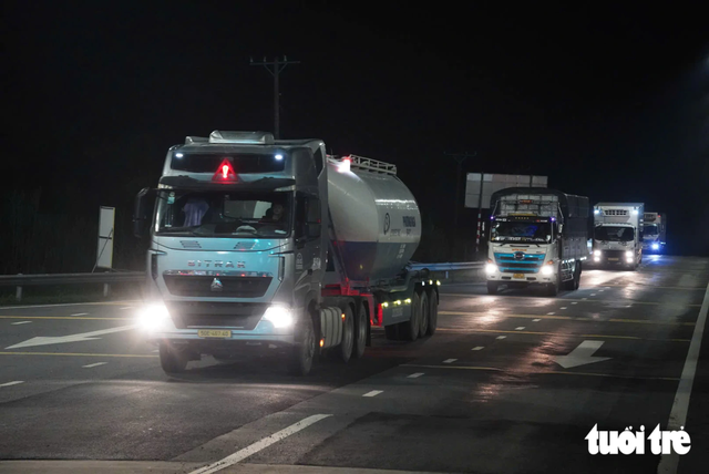 Ben Luc - Long Thanh Expressway fully opens after 12 years, shortening travel across southern Vietnam - Ảnh 6.