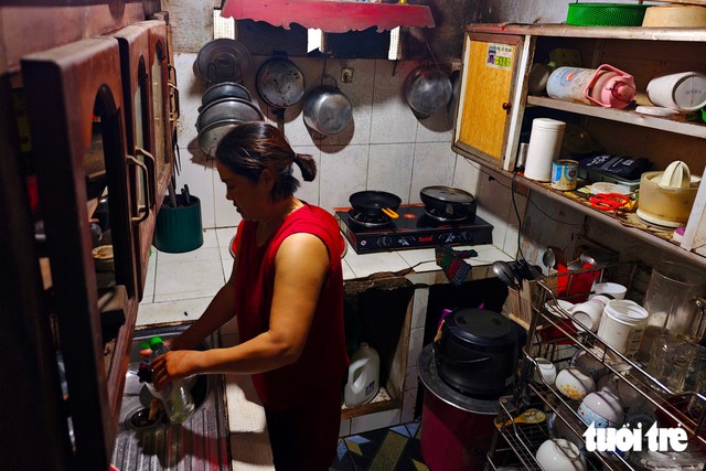 Residents struggle to live in Nguyen Dynasty Tombs in Hue, await relocation - Ảnh 6.