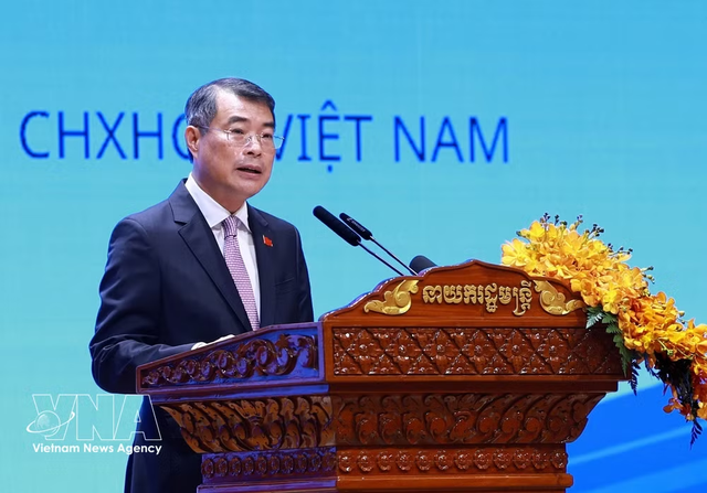 Vietnam, Cambodia look to elevate economic links- Ảnh 1.