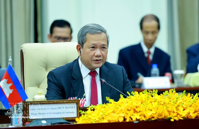 Vietnam, Cambodia seek to bolster all-round ties- Ảnh 2.
