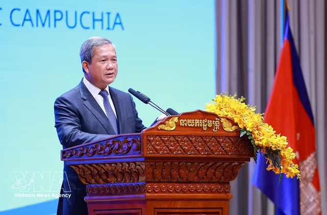 Vietnam, Cambodia look to elevate economic links- Ảnh 2.