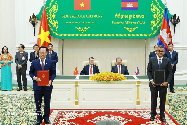 Vietnam, Cambodia seek to bolster all-round ties- Ảnh 3.
