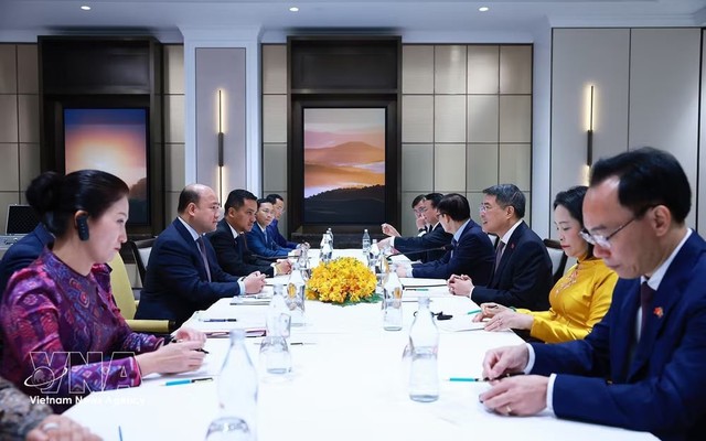 PM highlights youth’s role in advancing Vietnam–Cambodia ties - Ảnh 1.