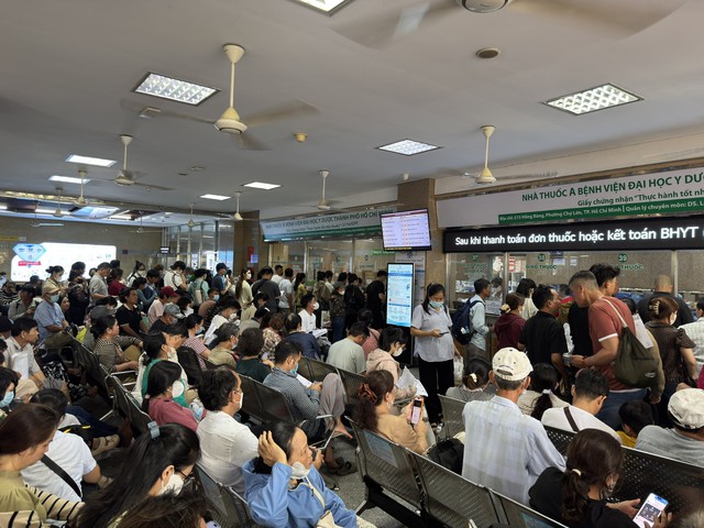 What is the most common health condition among elderly in Ho Chi Minh City? - Ảnh 1.