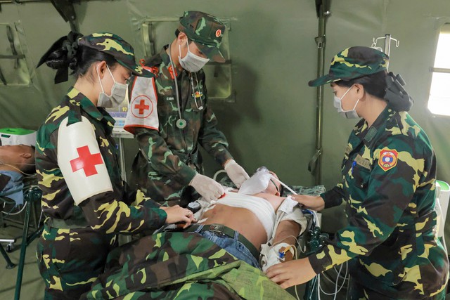 Vietnam, Laos, Cambodia rehearse joint civil defense drill - Ảnh 3.