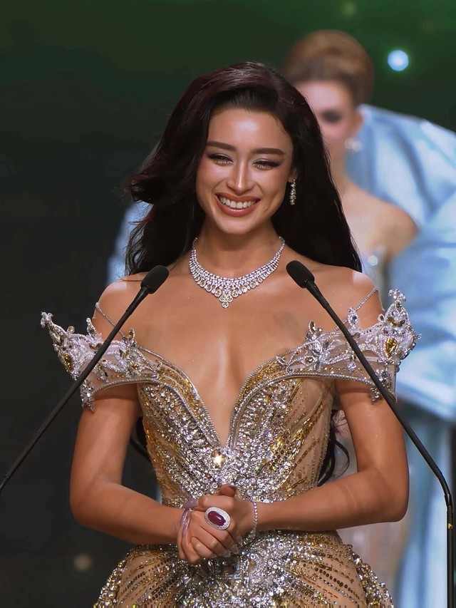 Why are Vietnam, Thailand and the Philippines so obsessed with beauty pageants? - Ảnh 2.