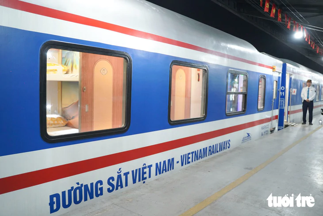 Upgraded trains launched on Ho Chi Minh City–Nha Trang route - Ảnh 3.