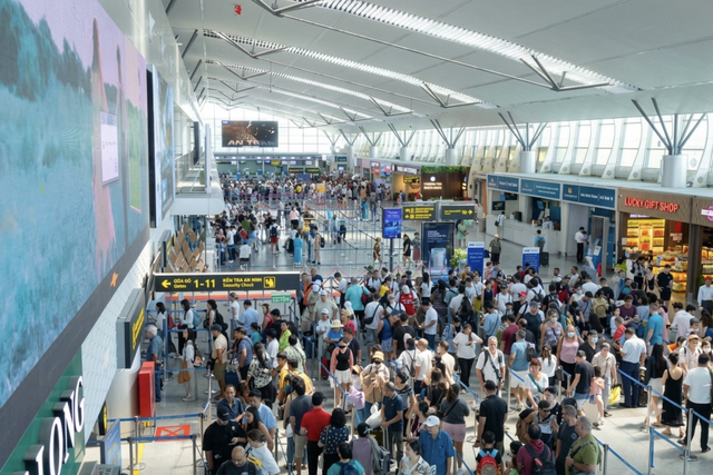 Smart coordination at Vietnam’s two largest airports saves airlines over $3.7mn- Ảnh 1.