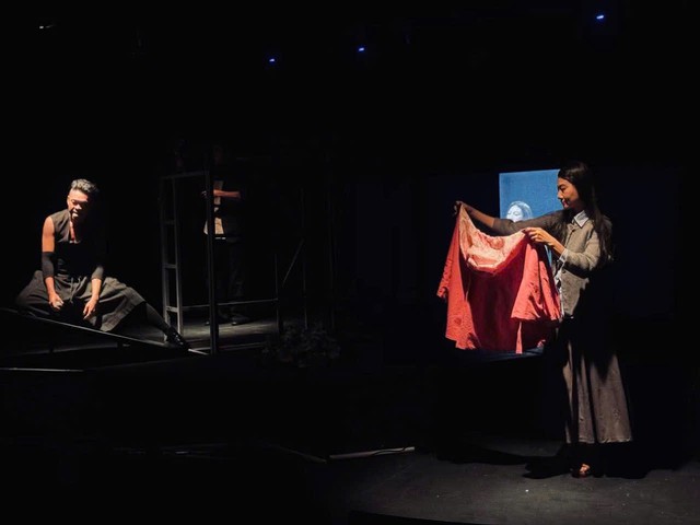 Vietnamese theater production 'Ao quan' wins Special Work Award in S.Korea- Ảnh 1.