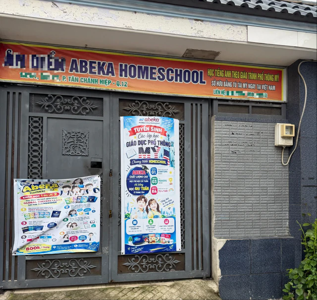 Ho Chi Minh City ‘homeschooling’ centers offer full-day programs in cramped conditions - Ảnh 4.