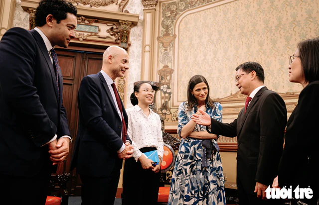 Ho Chi Minh City, France look to deepen cultural, educational ties - Ảnh 3.