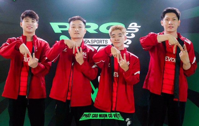 Vietnam narrowly misses FC Online world title, prompting Thai esports player to question fairness - Ảnh 1.