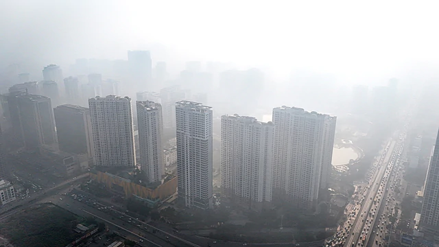 Vietnam proposes online learning, traffic curbs amid severe air pollution risk   - Ảnh 1.