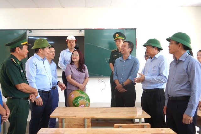 Vietnam to pilot Lao language classes at 2 border boarding schools - Ảnh 1.