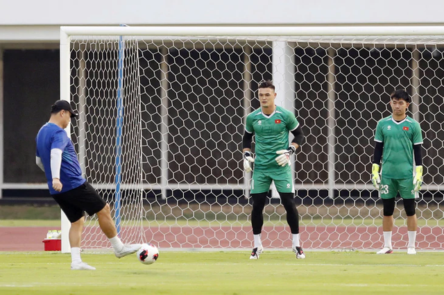 Coach Kim Sang Sik: Vietnam must beat Pakistan- Ảnh 3.