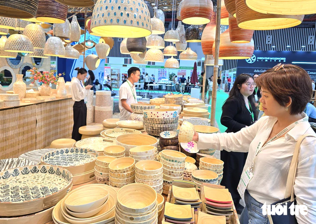 Ho Chi Minh City posts highest 9-month growth in 15 years- Ảnh 1.