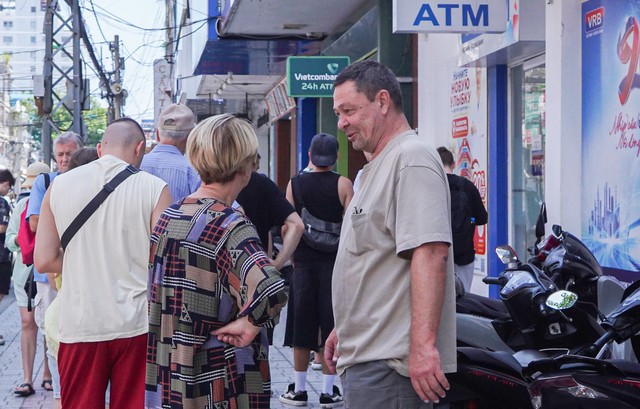 Need to exchange money in Vietnam? Here’s what to know- Ảnh 2.