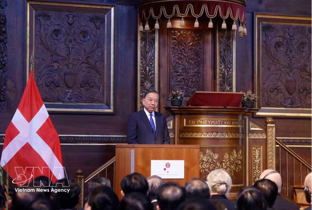 Top Vietnamese leader's policy speech at University of Copenhagen - Ảnh 1.