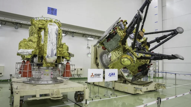 Japan probe on its way to Mars moon - Ảnh 1.