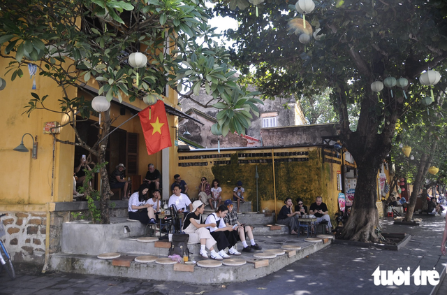 Why is Hoi An ancient town unusually quiet? - Ảnh 6.
