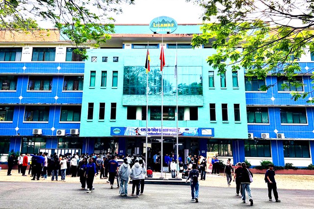 Vietnamese college student admits fabricating story about bus taking him near Cambodian border- Ảnh 1.