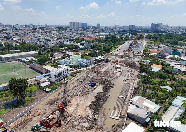 Ho Chi Minh City launches $14bn plan to tackle 28 traffic congestion hotspots with key projects - Ảnh 2.