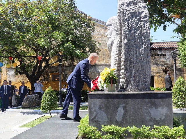 Why Poland’s Prime Minister chose Hoi An as his first stop in Vietnam - Ảnh 1.