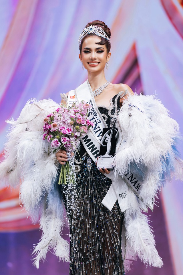 Nguyen Quynh Anh wins Miss Universe Vietnam 2026 title- Ảnh 5.