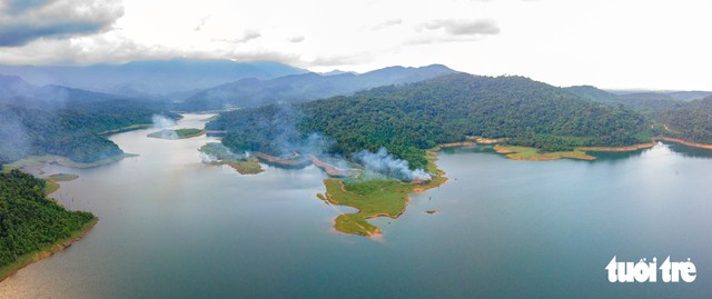 Thac Chuoi Lake and U Bo Mountain: Central Vietnam’s untouched natural beauty- Ảnh 1.