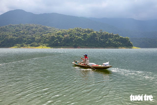 Thac Chuoi Lake and U Bo Mountain: Central Vietnam’s untouched natural beauty- Ảnh 3.
