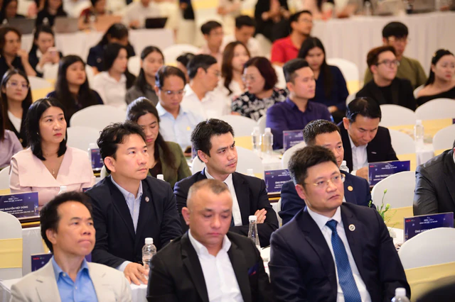 Vietnam must unlock long-term capital for sustainable growth: experts- Ảnh 3.