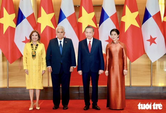 Vietnam's General Secretary and President To Lam hosts welcome ceremony for Panama President José Raúl Mulino- Ảnh 3.