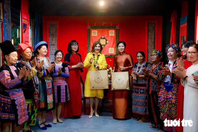 Across an ocean, Vietnam and Panama found a connection in color and craft - Ảnh 13.