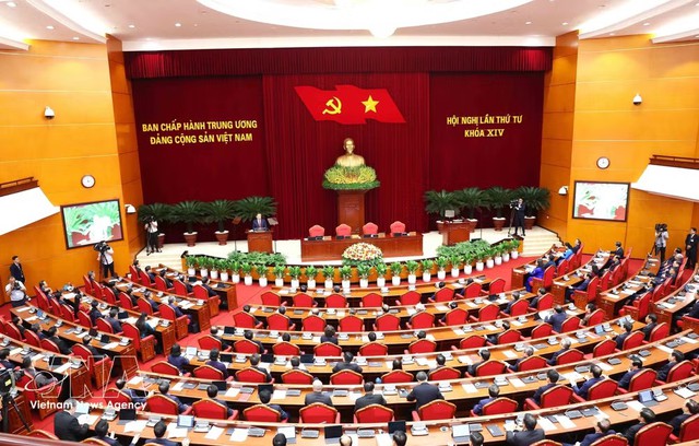 14th Party Central Committee wraps up fourth meeting - Ảnh 1.