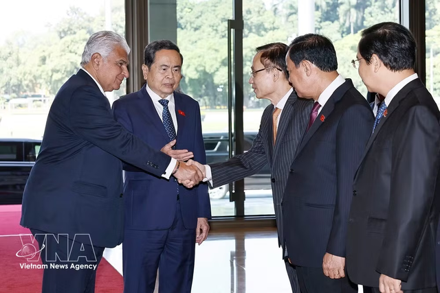 Vietnam sees Panama as key partner in Latin America: Top legislator - Ảnh 1.