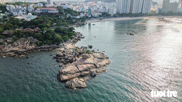 Khanh Hoa to spend $9mn to stop untreated wastewater flowing into Nha Trang Bay - Ảnh 1.