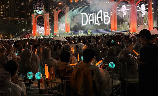 Concert fever sends Vietnamese fans across Southeast Asia, with trips booked months ahead- Ảnh 2.