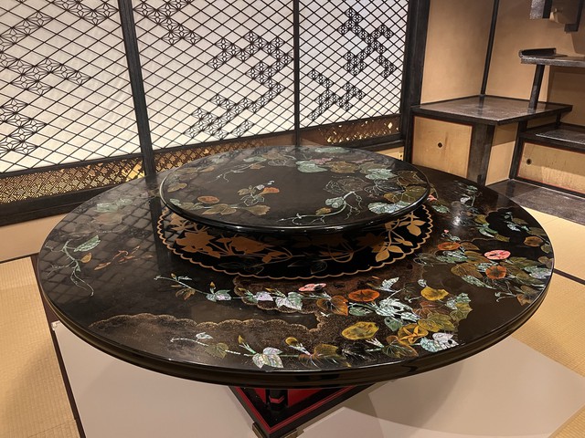 Tokyo's historic Hyakudan Kaidan building reopens after 1 year- Ảnh 1.
